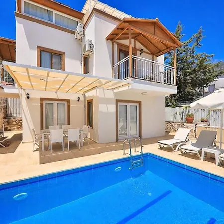 Villa Kalkan'da Deniz Manzarali 6 Kisilik Kaş