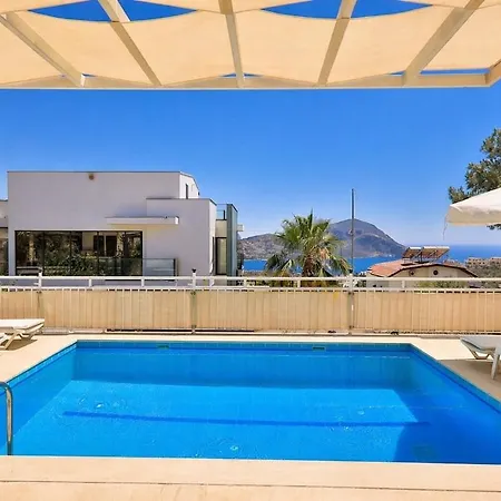 Villa Kalkan'da Deniz Manzarali 6 Kisilik Kaş