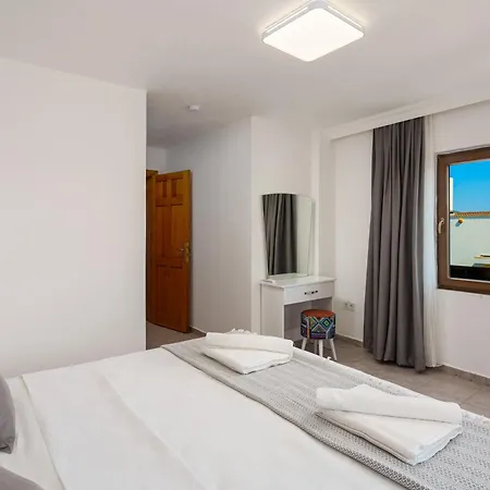 Villa Kalkan'da Deniz Manzarali 6 Kisilik