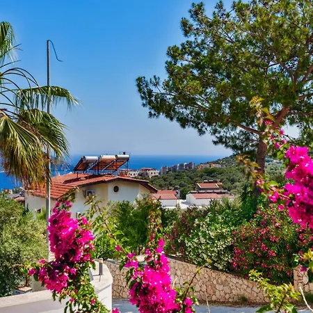 Villa Kalkan'da Deniz Manzarali 6 Kisilik *