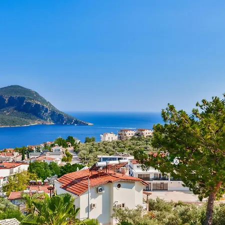 Villa Kalkan'da Deniz Manzarali 6 Kisilik Kas